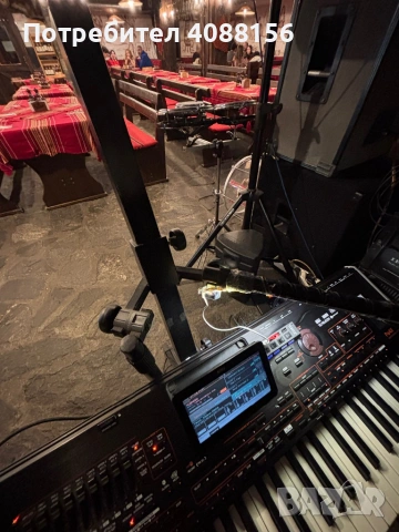 Стойка  за Два клавира  Перфектна100 евро , снимка 2 - Други - 53526898