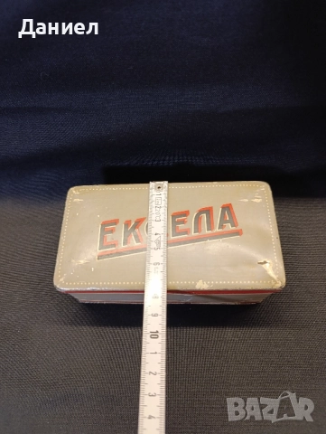 Стара метална кутия Ексела, снимка 4 - Антикварни и старинни предмети - 51782294