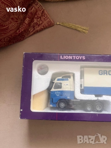 Volvo made in Holland 1:50, снимка 2 - Колекции - 53454451