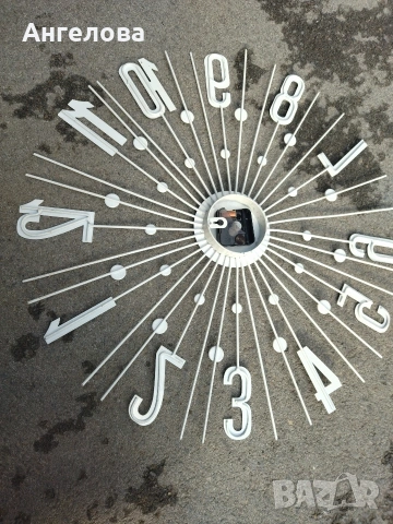 Метален часовник, снимка 3 - Стенни часовници - 53638383