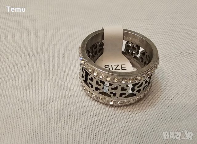 Стилен дамски пръстен от медицинска стомана Детелини с камъни цирконии, снимка 3 - Пръстени - 45760401
