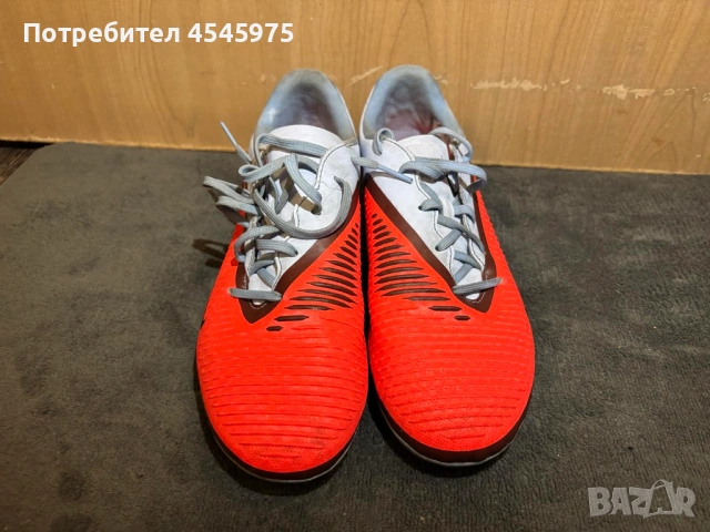 Детски бутонки Nike 40 номер, снимка 2 - Футбол - 53670602