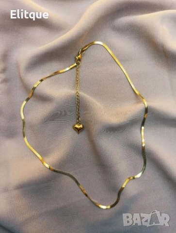 Стилна деликатност дамско колие B r o s w a y от медицинска стомана със златно покритие