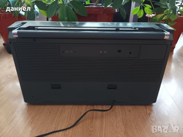 Касетофон SANYO M9830K, снимка 4 - Радиокасетофони, транзистори - 46100218