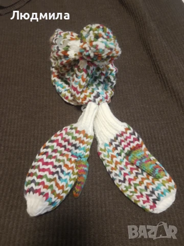 Шапка и ръкавици ,вълна ръчно плетени,комплект, снимка 2 - Шапки - 51005069