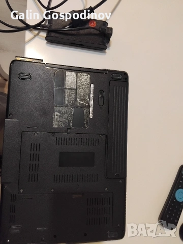 Лаптоп Dell 500, снимка 5 - Лаптопи за дома - 53937315