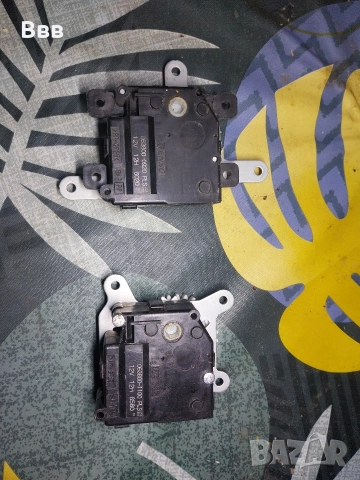 Мотори за управление клапи на Toyota , снимка 4 - Части - 52630899