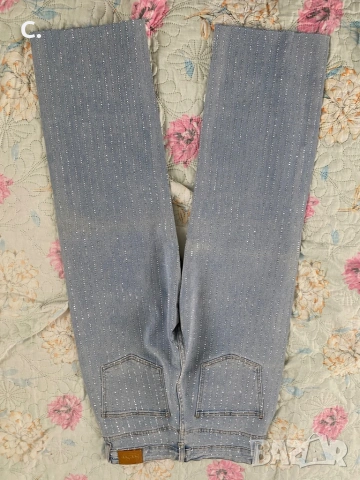 Дамски дънки с камъни, снимка 2 - Дънки - 53368812