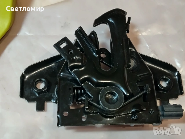 Брава за преден капак Nissan Juke F16, снимка 2 - Части - 53475818