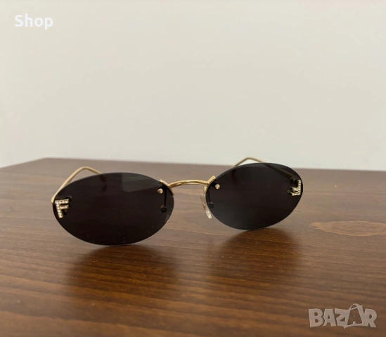 Слънчеви очила на Fendi , снимка 5 - Слънчеви и диоптрични очила - 52960170