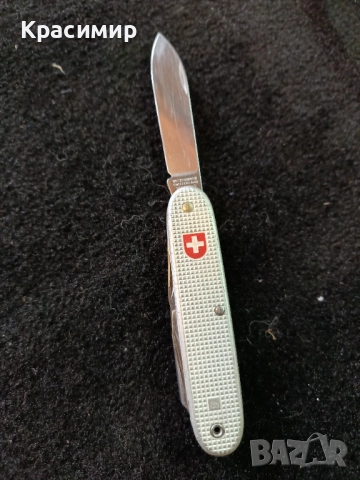 Швейцарско ножче "Victorinox" 81 год. - отлично състояние 