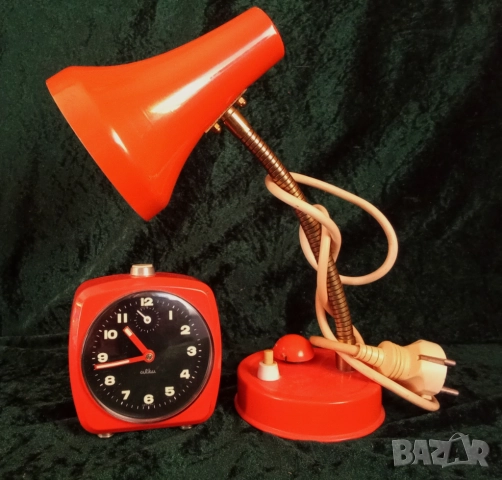 Винтидж лампа и часовник будилник от 70-те, снимка 10 - Други ценни предмети - 51464909