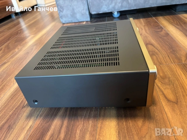 Accuphase Е-211 Аудиофилски усилвател,снабден с допълнителен вход с платка Accuphase LINE-10, снимка 4 - Ресийвъри, усилватели, смесителни пултове - 54268826