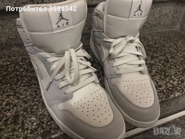 Nike Air Jordan 1 Mid SE, снимка 2 - Маратонки - 52497605