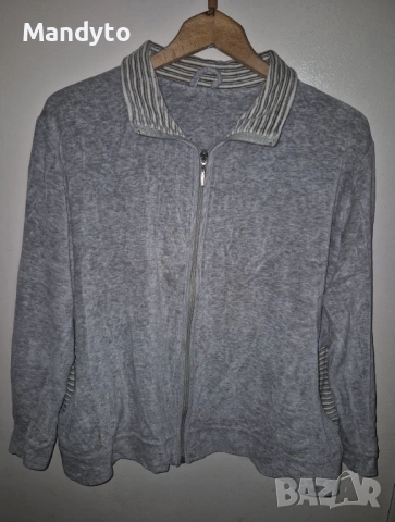 Плюшен суичър без качулка