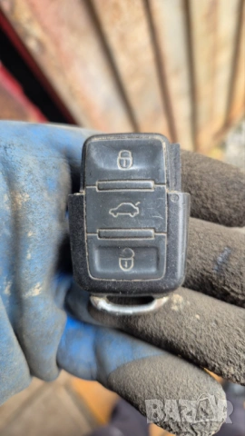 VW Голф 5 Volkswagen Golf 5 V 1K0 959 753 дистанционно с 3 бутона чип ключ, снимка 2 - Части - 53624988