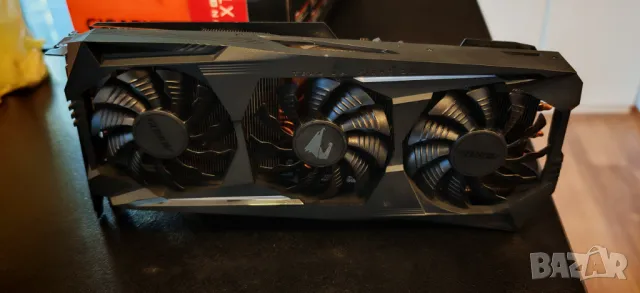 Продавам Перфектна Видео Карта GB Aorus RX 5700XT 8Gb GDDR6 256Bit, снимка 4 - Видеокарти - 48571729