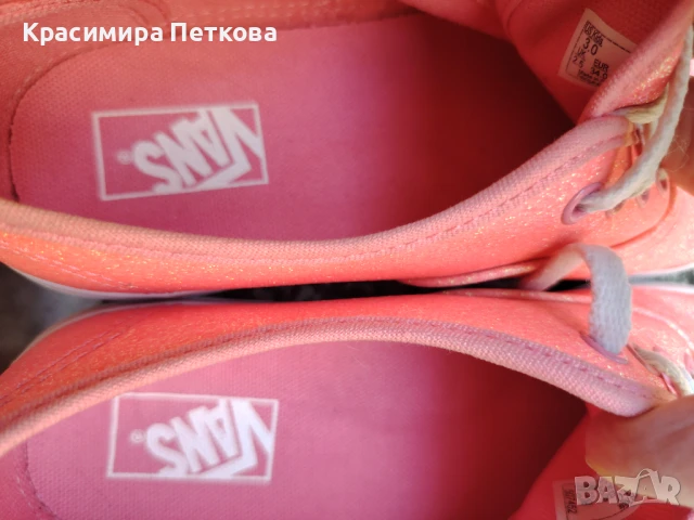 Нови детски блестящи гуменки Vans номер 34, снимка 5 - Детски маратонки - 50560086