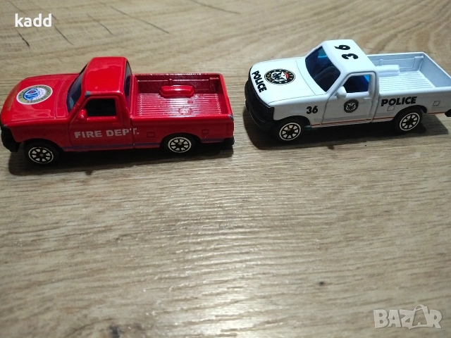 2 бр. колички, снимка 2 - Коли, камиони, мотори, писти - 53066911