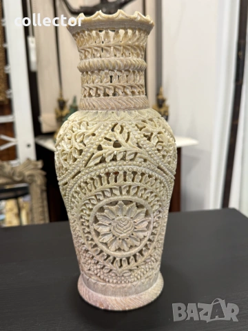 Индийска филигранна ваза от сапунен камък. №7994