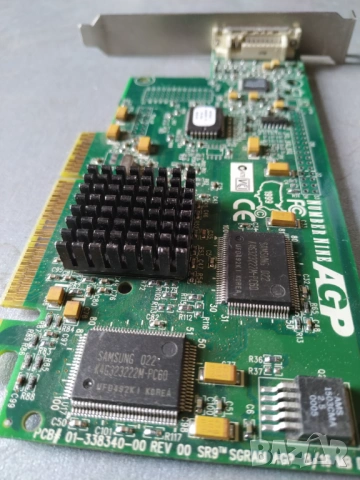 Ретро компютърна видеокарта ATI AGP, снимка 2 - Видеокарти - 53459481