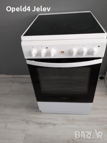 Готварска печка Indesit