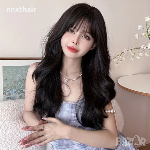 Синтетична тъмно кафява чуплива перука - 70 см с бретон и зиг-заг път, снимка 2 - Аксесоари за коса - 52460048