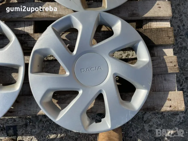 15 цола Тасове Dacia Sandero Logan 40315-7310R Оригинал, снимка 2 - Аксесоари и консумативи - 50158686