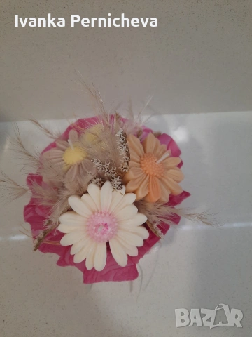 Букет от соеви свещи , снимка 12 - Изкуствени цветя - 54115302