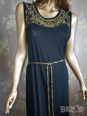 Tommy & Kate- M,L-Черна дълга рокля от трико със златисти декорации 