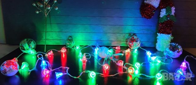 Многоцветни коледни LED лампички с камбанки - Многоцветни, дължина - 5м ,28бр лампички, снимка 2 - Декорация за дома - 46436760