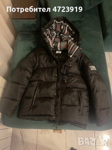 Мъжко Яке/Елек Burberry!Чисто Ново!