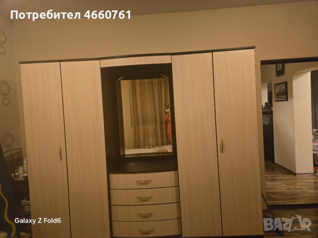 Продавам запазен гардероб, снимка 2 - Гардероби - 52538562