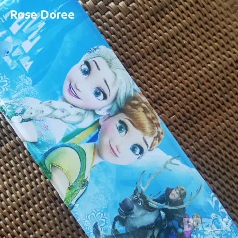 Метална кутия несесер Frozen Замръзналото Цартсво Елза Aна Elza Anna, снимка 1 - Други - 46956390