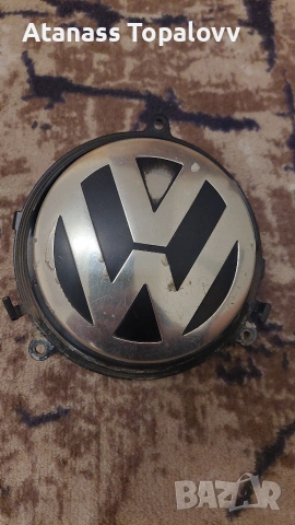 Заключващ механизъм /емблема/ за багажник Голф 5