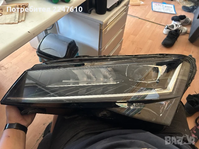 3V1941015E  Ляв фар Skoda Superb III