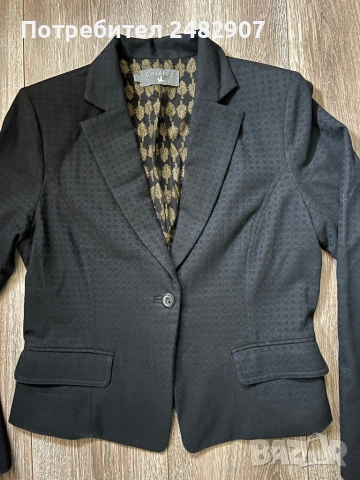 Късо дамско сако, снимка 8 - Сака - 54087795