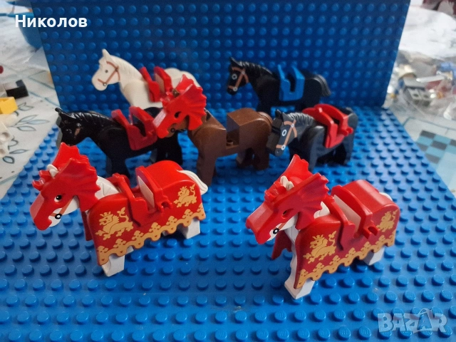 LEGO коне + броони, снимка 3 - Конструктори - 53430109