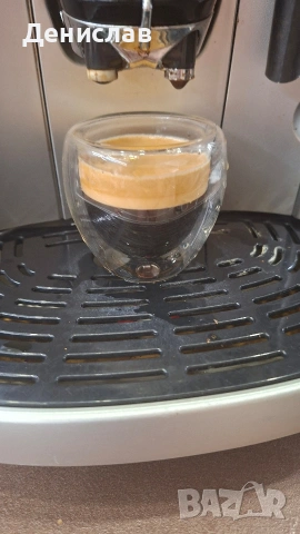 Кафеавтомат/Кафемашина Delonghi Magnifica , снимка 2 - Кафемашини - 53980784