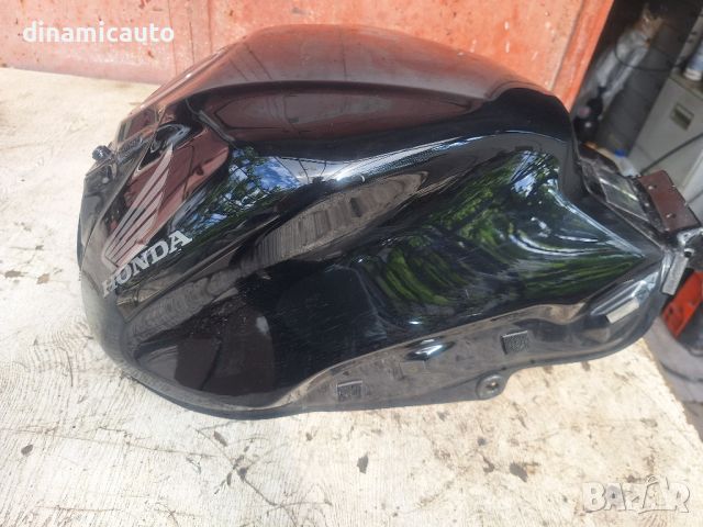 Резервоар за Honda CBR650R 23г., снимка 3 - Части - 45608028