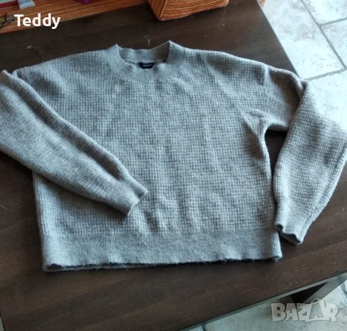 Топъл вълнен пуловер, размер M, снимка 5 - Блузи с дълъг ръкав и пуловери - 53341345