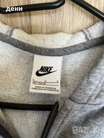 горнище nike 158 см, снимка 2 - Детски анцузи и суичери - 47072132