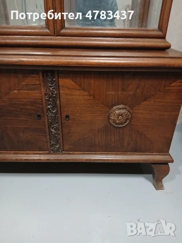 Комплект старинни мебели бюфет, витрина, маса, 6 стола, снимка 2 - Шкафове - 54040917
