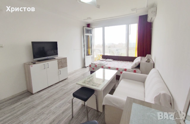 Първа линия за нощувки, двустаен апартамент + отделна кухня ”Плаж 2”, ж.к. Лазур, Бургас, под наем, снимка 5 - Квартири, нощувки - 53914435