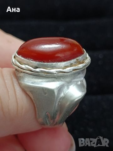 Красив сребърен мъжки  пръстен с кехлибар , снимка 3 - Пръстени - 45455742