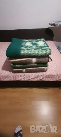 Одеяла нови от соц-а, снимка 5 - Олекотени завивки и одеяла - 53447702