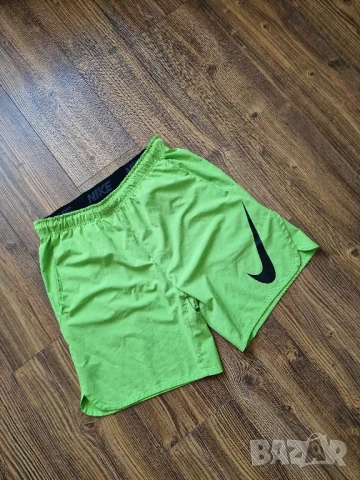 Страхотни мъжки къси шорти NIKE размер L , снимка 2 - Къси панталони - 51198998