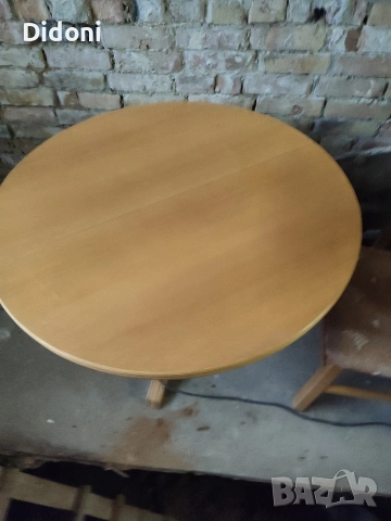 Маса за трапезария разтегателна масив.