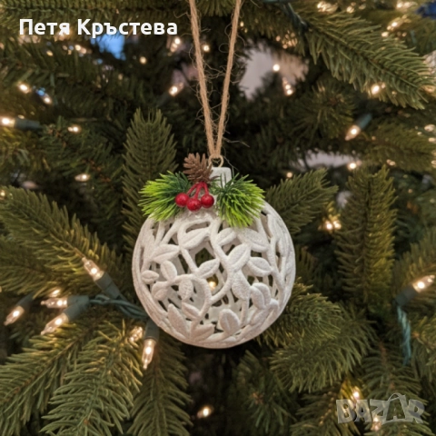 Коледни играчки за елха „Winter White Elegance“ – луксозни висящи декорации с натурален завършек и с, снимка 4 - Декорация за дома - 52353648