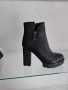 дамски кожени боти на ток , снимка 1